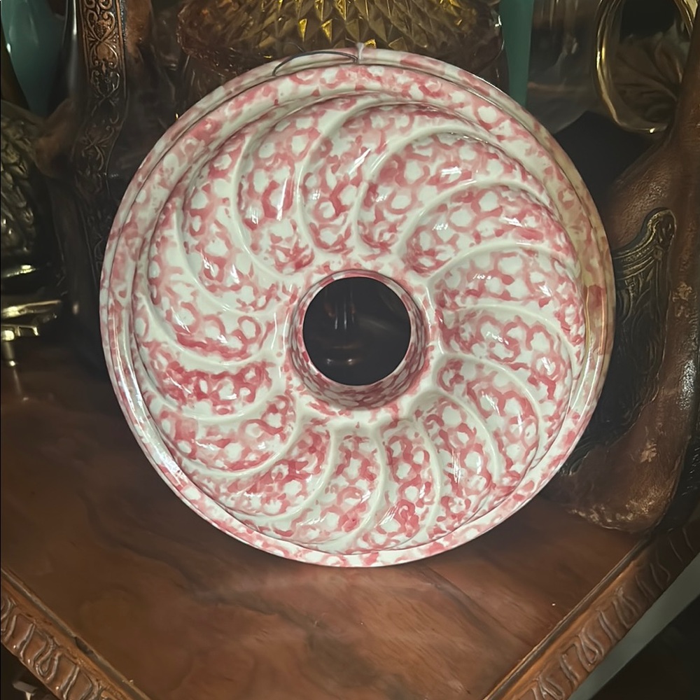 Vintage Pink Spongeware Ceramic Bundt Cake Baking Pan or Gelatin Mold
